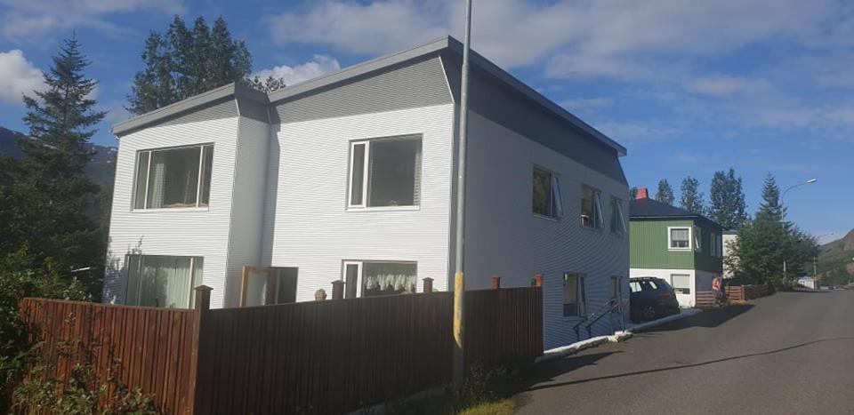 Apartment Tungata Seyðisfjörður Buitenkant foto