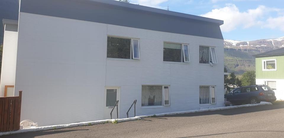 Apartment Tungata Seyðisfjörður Buitenkant foto